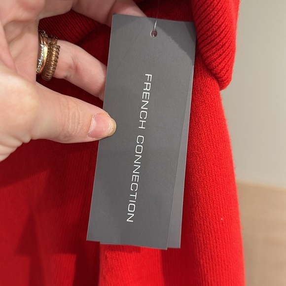 French Connection NWT Red Turtle Cowl Neck Long Sleeve Size Medium - Picture 3 of 6